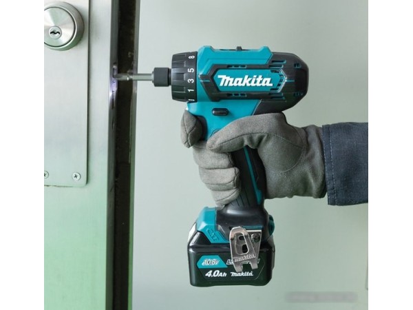 Дрель-шуруповерт Makita DF033DZ (без АКБ)