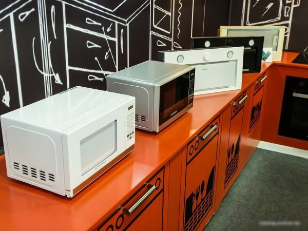 Микроволновая печь MAUNFELD MFSMO.20.7SGW