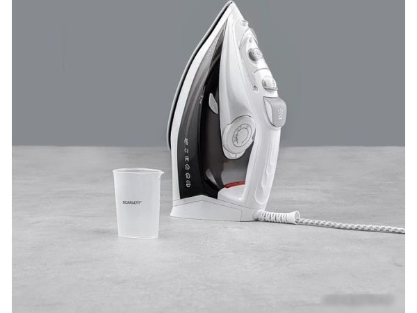 Утюг Scarlett SC-SI30K40