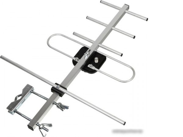 ТВ-антенна Hyundai H-TAE100