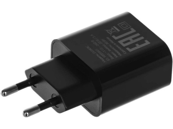 Сетевое зарядное Digma DGW3C (черный)