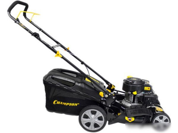 Колёсная газонокосилка Champion LM4622