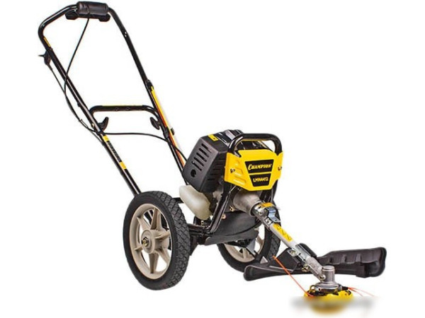 Колёсная газонокосилка Champion LMH4412