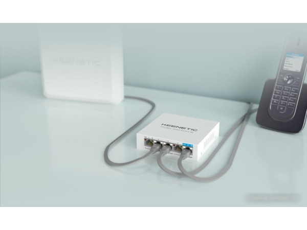 Неуправляемый коммутатор Keenetic KN-4610