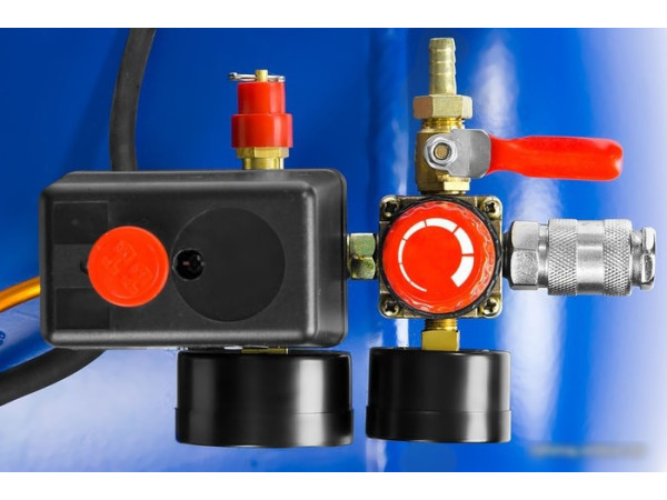 Компрессор Зубр ЗКПМ-440-100-Р-2.2