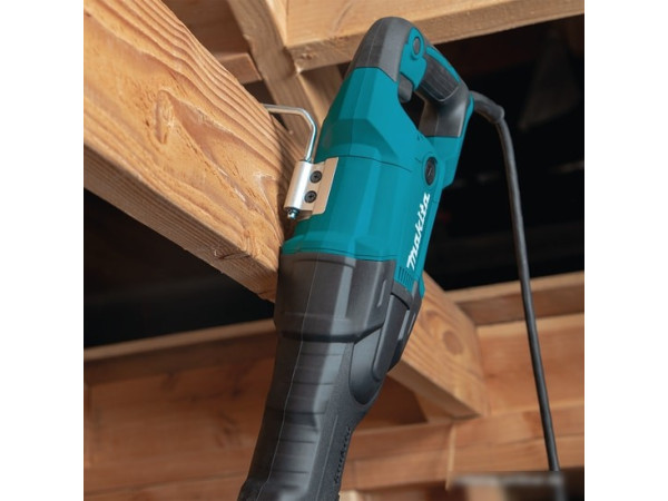 Сабельная пила Makita JR3061T