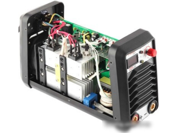 Сварочный инвертор Зубр ЗАС-Т3-165