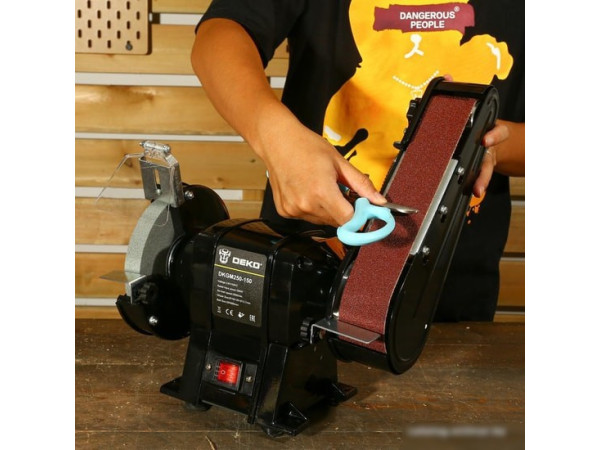 Заточный станок Deko DKGM250-150 063-4214