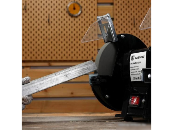 Заточный станок Deko DKGM400-200 063-4324