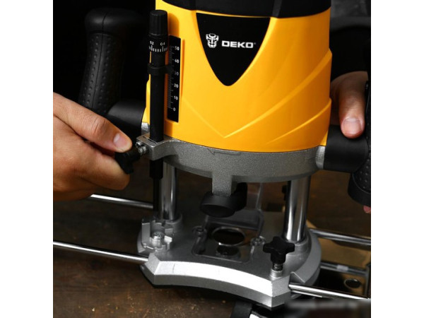 Вертикальный фрезер Deko DKR1900