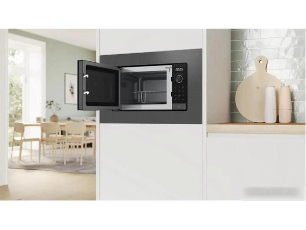 Микроволновая печь Bosch BEL623MD3