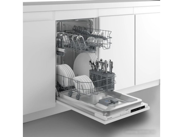 Встраиваемая посудомоечная машина Indesit DIS 1C59