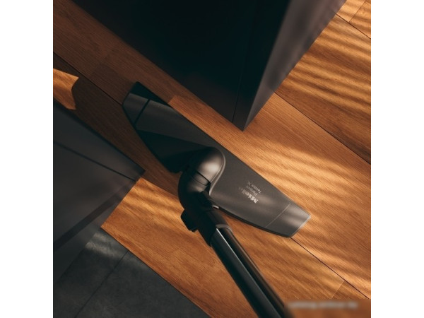Пылесос Miele Complete C3 Parquet XL SGSF5 (черный)