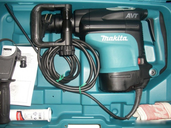 Перфоратор Makita HR4511C