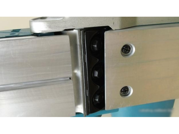 Рубанок Makita KP0800