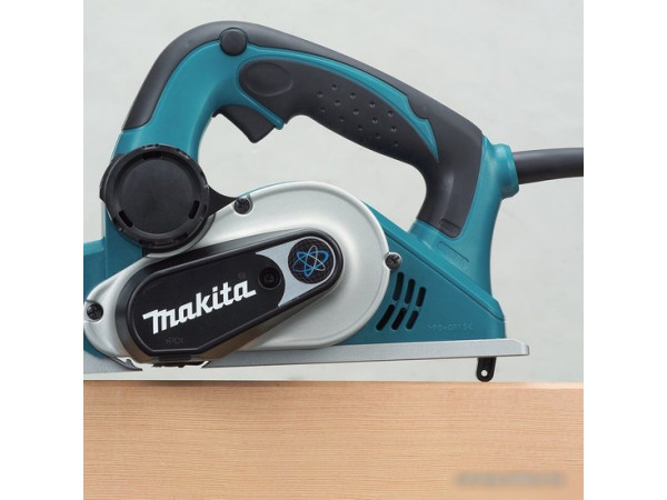 Рубанок Makita KP 0810 C