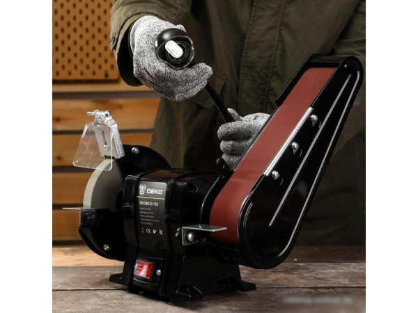 Заточный станок Deko DKGM300-150 063-4325