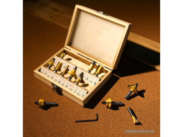 Вертикальный фрезер Deko DKR1600E Set