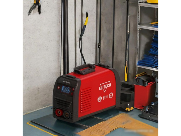 Сварочный инвертор ELITECH ИС 200М E1703.017.00