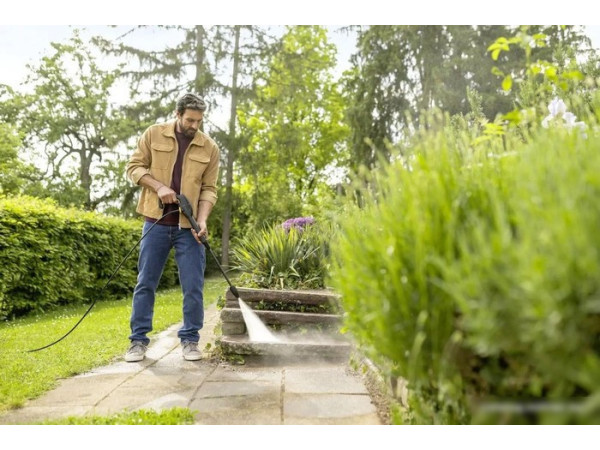 Мойка высокого давления Karcher K 2 Universal Edition 1.673-010.0