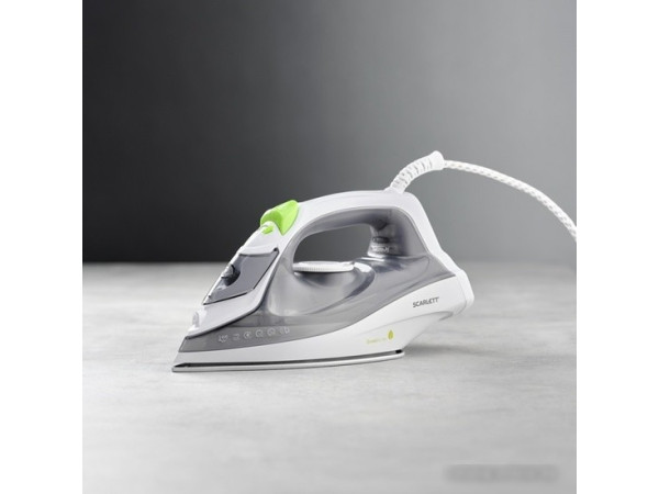 Утюг Scarlett SC-SI30K60