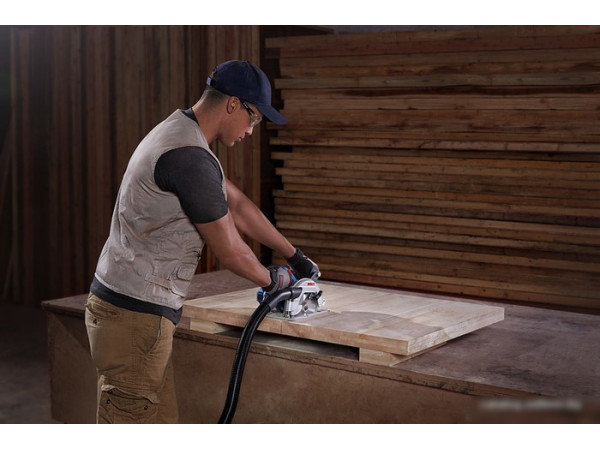 Дисковая пила Bosch GKS 600 Professional [06016A9020]