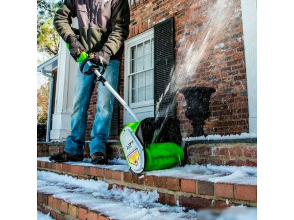 Снегоуборщик Greenworks GD40SSK2 (с АКБ 2000 mAh)