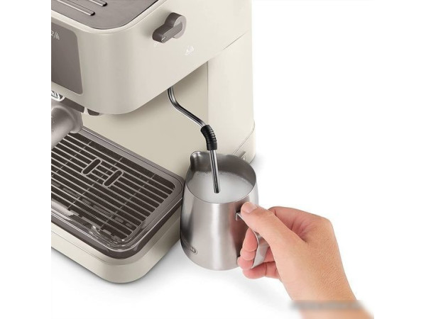 Рожковая помповая кофеварка DeLonghi Stilosa EC235.CR