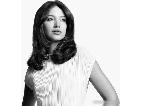 Выпрямитель Dyson Airstrait (с переходником на евровилку, никель/медный)