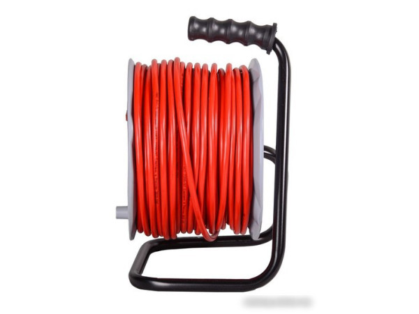 Удлинитель на катушке Ресанта СУ-3x1.5-50/2