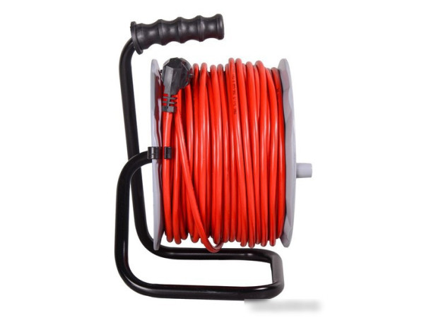 Удлинитель на катушке Ресанта СУ-3x1.5-50/2