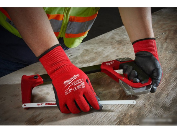 Перчатки хозяйственные Milwaukee Cut level 3/C 8/M 4932471420