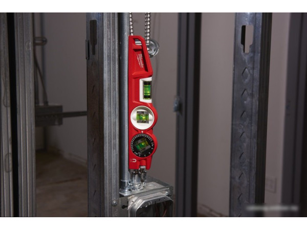 Уровень строительный Milwaukee 4932459096