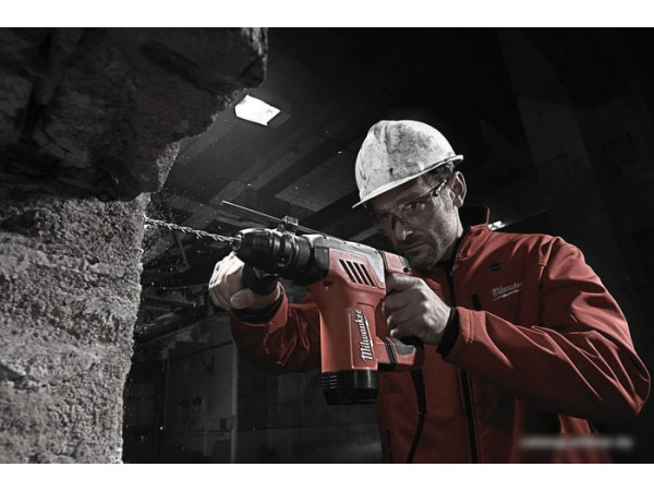 Перфоратор Milwaukee PLH 28 E 4933446790