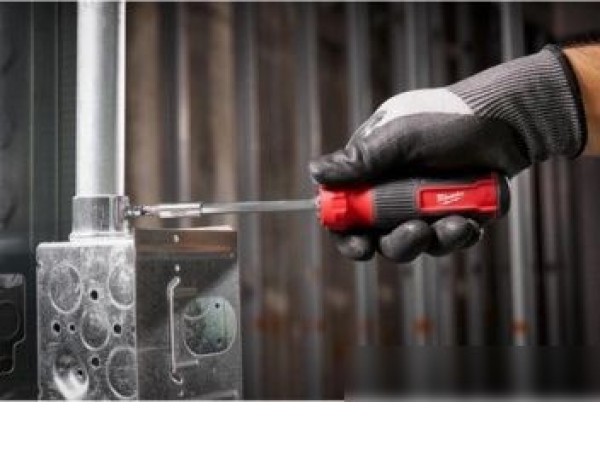 Отвертка Milwaukee 4932492810