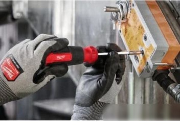 Отвертка Milwaukee 4932492810