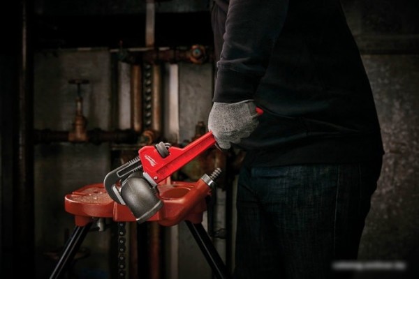 Ключ трубный Milwaukee 48-22-7112