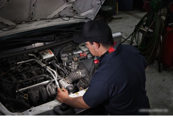 Фонарь Milwaukee L4 NL400-301 4933479898