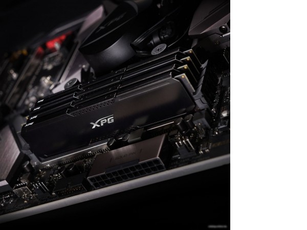 Оперативная память ADATA XPG GAMMIX D20 8GB DDR4 PC4-25600 AX4U32008G16A-CBK20