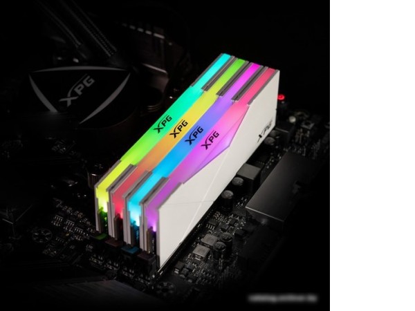 Оперативная память A-Data XPG Spectrix D50 RGB 2x8GB DDR4 PC4-25600 AX4U32008G16A-DW50