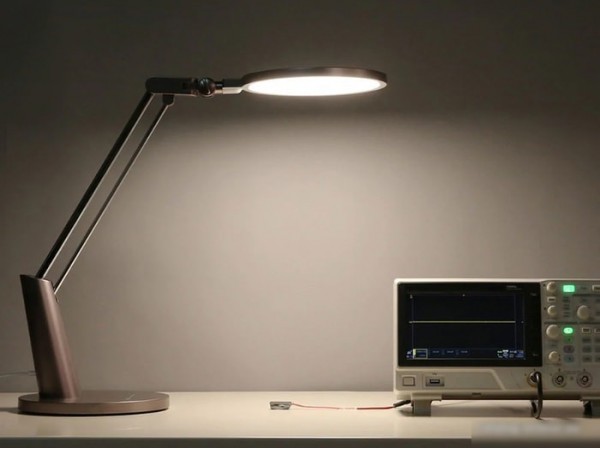 Лампа Yeelight Pro Smart LED Eye-care Desk Lamp YLTD04YL