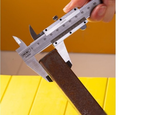 Штангенциркуль Deli DL92150