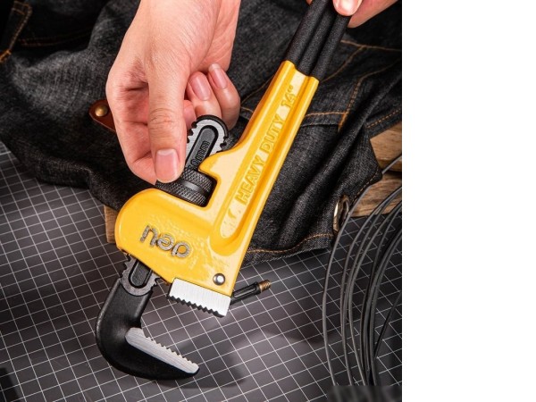 Ключ трубный Deli DL2514