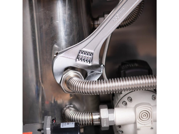 Ключ разводной Deli DL018A