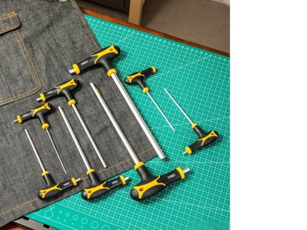 Набор ключей Deli DL233108 (8 предметов)