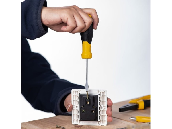 Отвертка Deli DL6350751