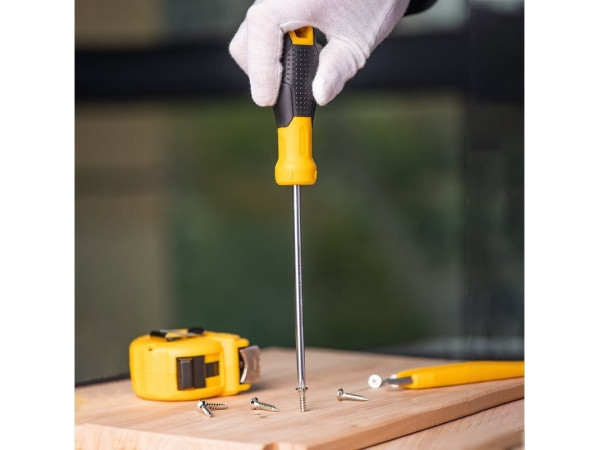 Отвертка Deli DL635125