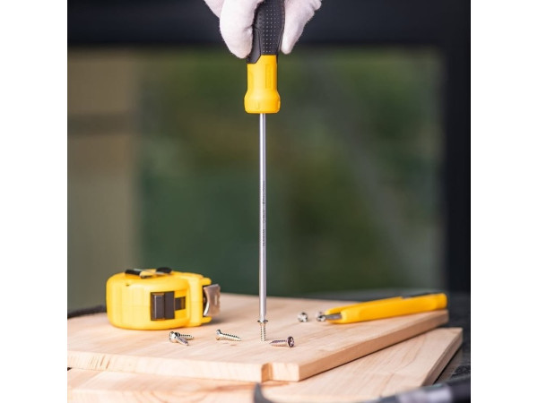 Отвертка Deli DL635150