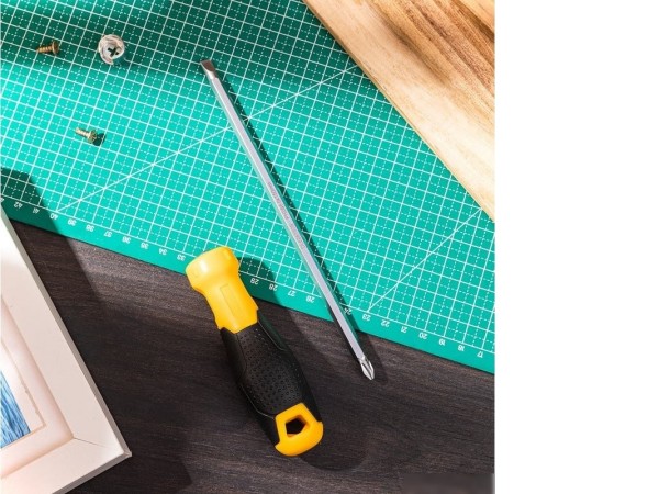 Отвертка Deli DL626150S