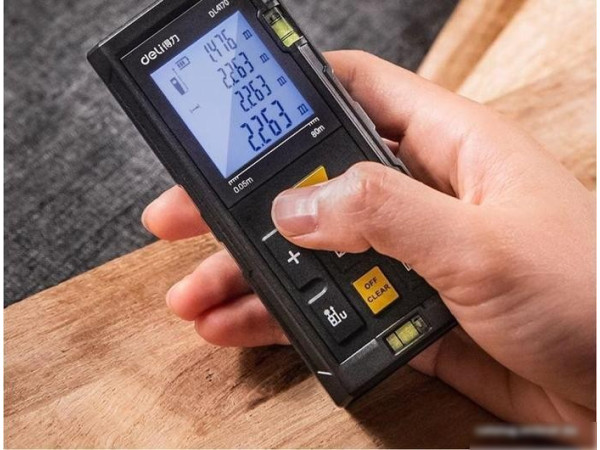 Лазерный дальномер Deli DL4170